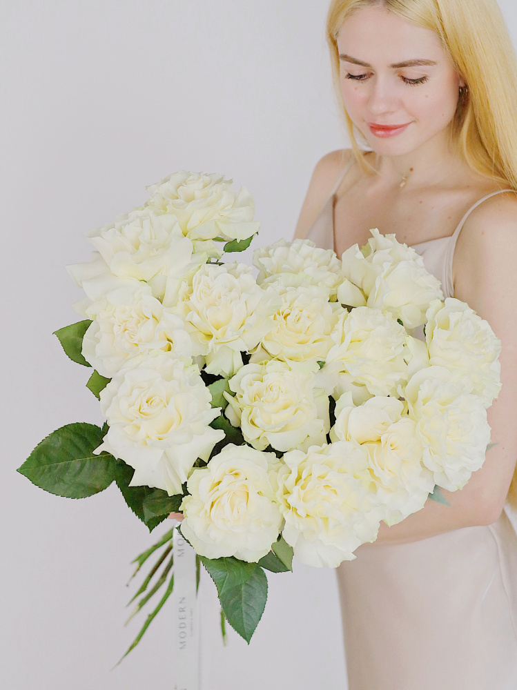 БУКЕТ ИЗ БЕЛОЙ ФРАНЦУЗСКОЙ РОЗЫ